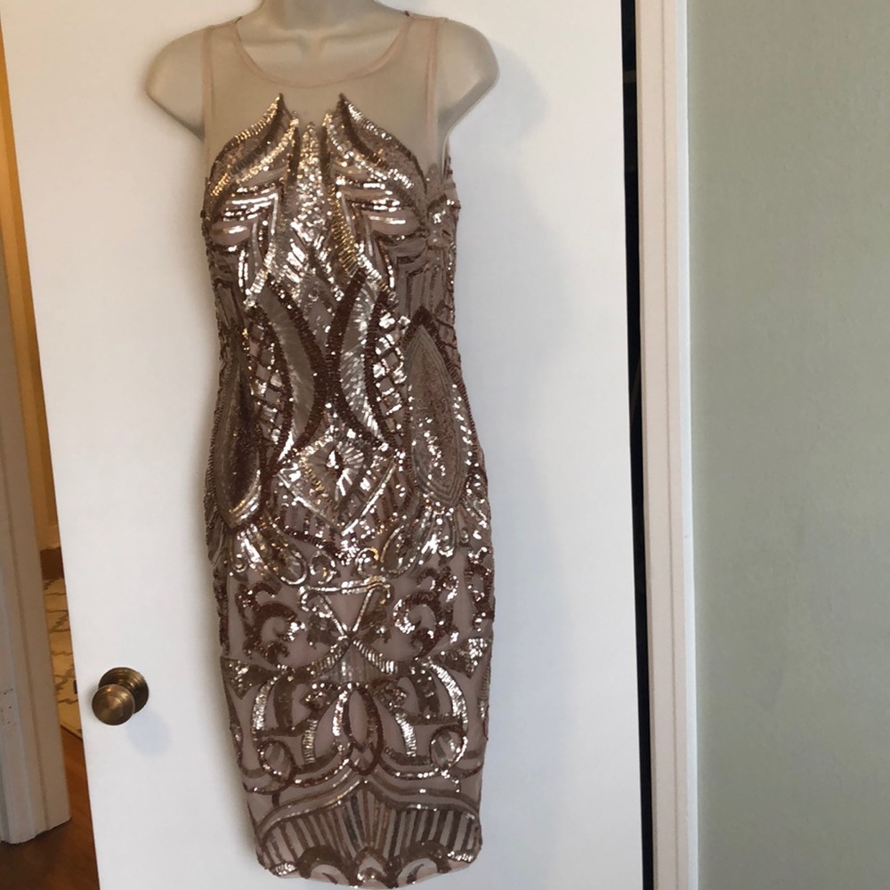 EUC Adrianna Papell sequined dress, size 4